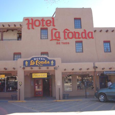 Hotel La Fonda De เทาส์ ภายนอก รูปภาพ