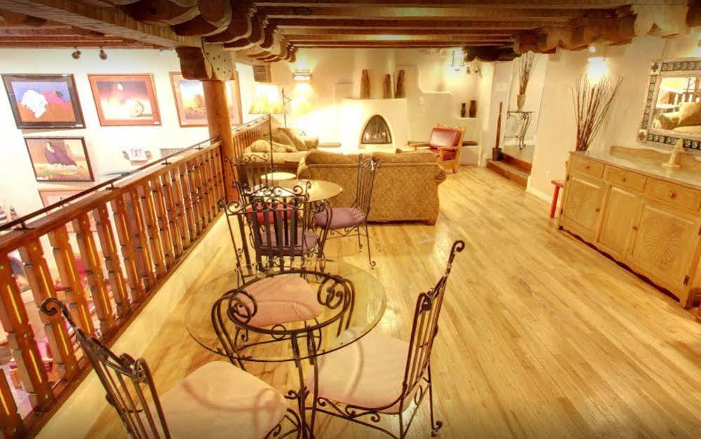 Hotel La Fonda De เทาส์ ภายนอก รูปภาพ
