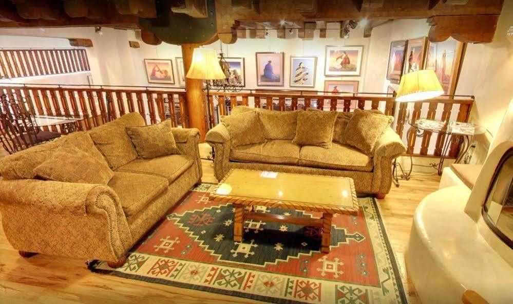 Hotel La Fonda De เทาส์ ภายนอก รูปภาพ